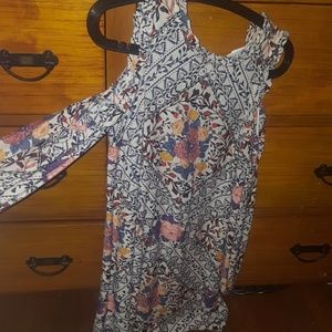 XS shoulder cutout dress